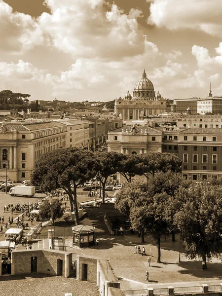 Róma, Olaszország, október 10-én, 2012. tipikus városi megtekintése — Stock Fotó