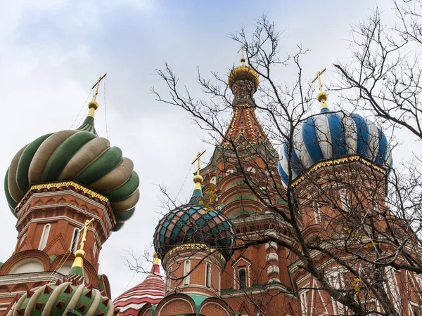 Moscow, Russia, on October 14, 2014. St. Basil's Cathedral (Pokrovsky Cathedral) on Red Square — Stock Photo, Image