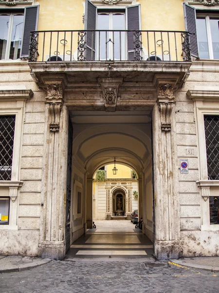 Rom, Italien, den 10 oktober, 2012. arkitektoniska detaljer i gamla hus — Stockfoto
