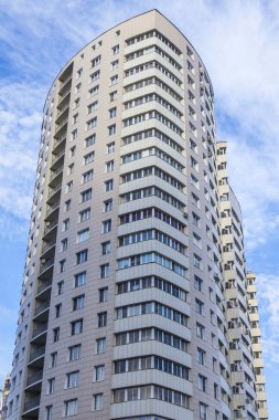 30 Ekim 2014 tarihinde, Pushkino, Rusya. Yeni multystoried ev