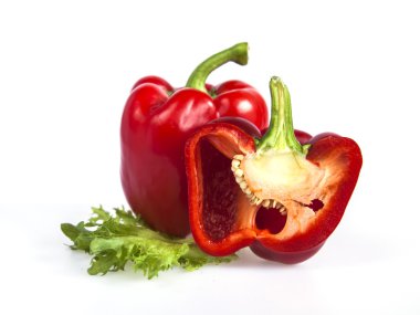 İki büyük kırmızı tatlı biber