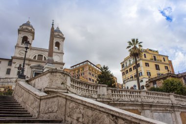 23 Şubat 2010 tarihinde, Roma, İtalya. Tipik kentsel görünümü. Turistler gezi gidin