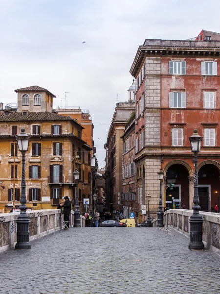 Rome, Italië, op februari 25, 2010. Typisch stedelijke weergave — Stockfoto