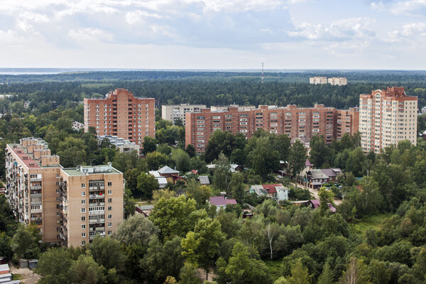 Пушкино, Россия, 26 августа 2011 года. Вид на город с высокой точки
