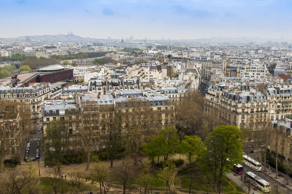 Paris, France, on March 27, 2011. A view from a survey platform on the Eiffel Tower — Stock Photo, Image
