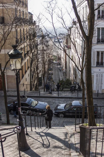 Paryż, Francja, 26 marca 2011. Krajobraz miasta. Rano na Montmartre. — Zdjęcie stockowe