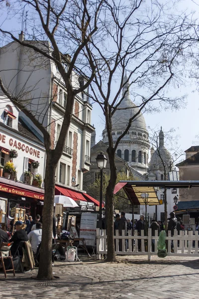 Paris, France, on March 26, 2011. City landscape. Morning on Montmartre. — Stock Photo, Image