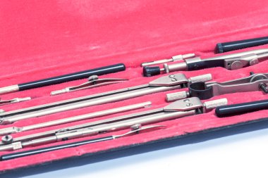 İşleri çizmek için vintage araçlar kümesi