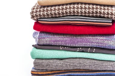 Farklı bir yığın tarafından koymak bir jumper, örme