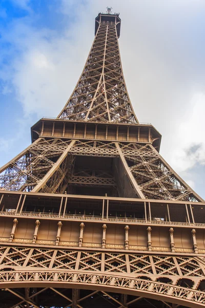 Paris, franz, am 27. märz 2011. Fragmente eines entwurfs des eiffelturms. der eiffelturm ist eine der bekanntesten sehenswürdigkeiten von paris — Stockfoto