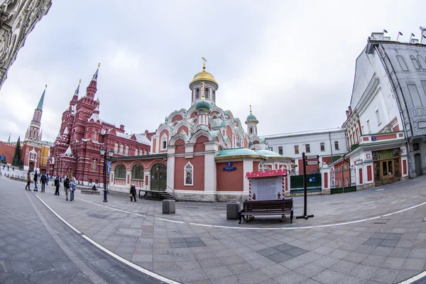 Moscow, Russia, on January 20, 2014. Kazan Cathedral on Red Square of by fisheye view. — Stock Photo, Image