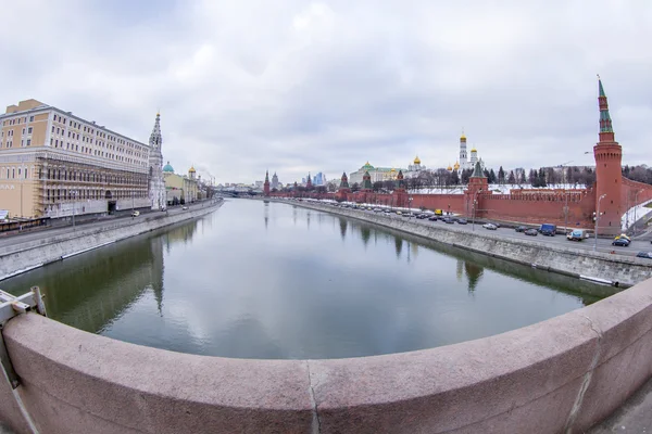 Moscow, Russia, on January 20, 2014. River embankment Moscow in the winter of by fisheye view. — Stock Photo, Image