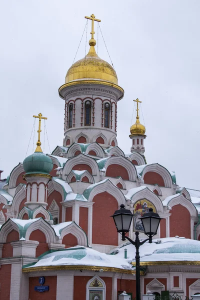 Mosca, Russia, il 15 febbraio 2015. Dettagli architettonici della Cattedrale di Kazan sulla Piazza Rossa — Foto Stock