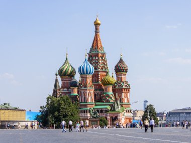 Moskova, Rusya, Temmuz 2, 2010. Kızıl Meydan üzerinde Aziz Basil Katedrali