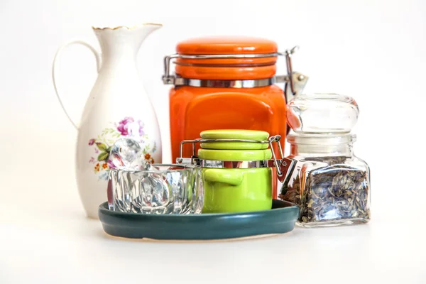Articoli da cucina in ceramica multicolore — Foto Stock