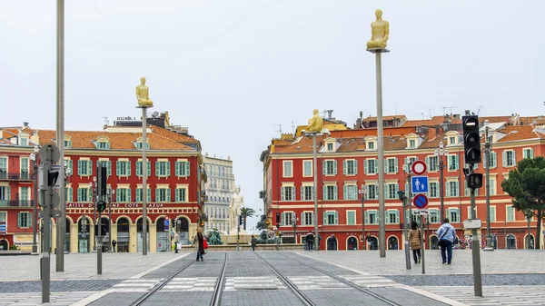 Nice, France, le 13 mars 2015. Complexe architectural de la place Victor Massena, place centrale de la ville — Photo