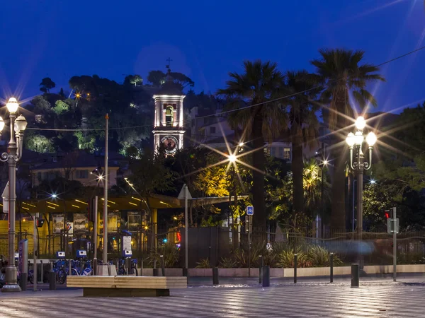 Niza, Francia, 13 de marzo de 2015. La calle en la iluminación de la noche —  Fotos de Stock