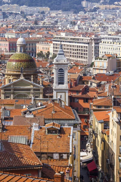 Nice, France, on March 13, 2015. The top view on the old city from Shatto's hill — Stock Photo, Image