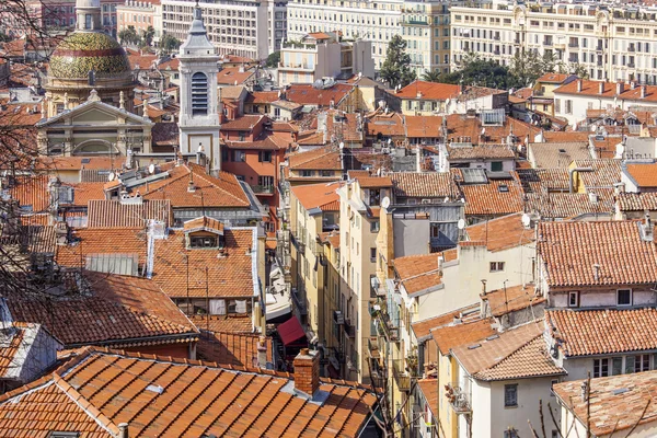 Nice, France, on March 13, 2015. The top view on the old city from Shatto's hill — Stock Photo, Image