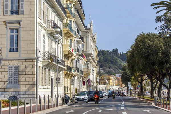 Niza, Francia, 13 de marzo de 2015. Paisaje típico de la ciudad en la tarde de primavera —  Fotos de Stock