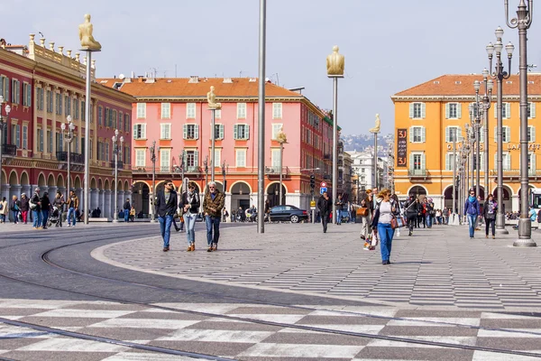 Nice, France, le 13 mars 2015. Complexe architectural de la place Victor Massena, place centrale de la ville — Photo