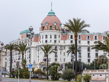 Güzel, Fransa, üzerinde 13 Mart 2015. Promenade des Anglais üzerinde Negresko tarihi otel, şehrin en tanınabilir yerler biri