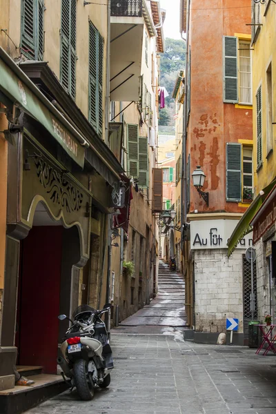 Niza, Francia, 13 de marzo de 2015. La ciudad vieja, detalles arquitectónicos típicos en estilo provenzal —  Fotos de Stock