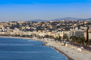 Güzel, Fransa, 7 Mart 2015 tarihinde. Bir plaj ve Promenade des Anglais üzerinde Üstten Görünüm.