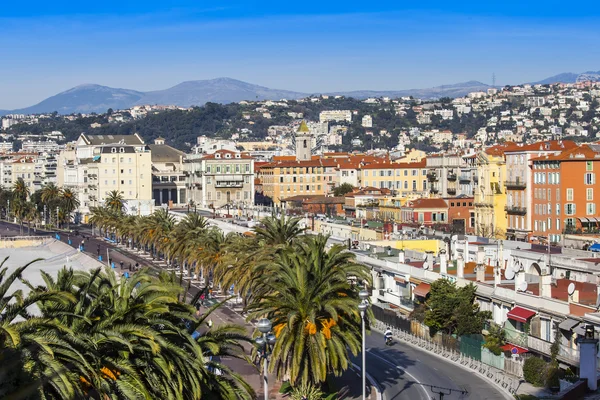 Nice, France, le 7 mars 2015. La vue sur la vieille ville depuis la colline de Shatto — Photo