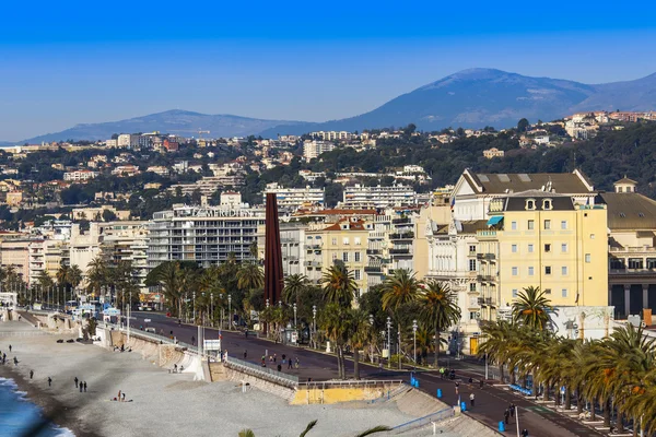 Niza, Francia, 7 de marzo de 2015. La vista superior en Promenade des Anglais, las calles más conocidas de la ciudad — Foto de Stock