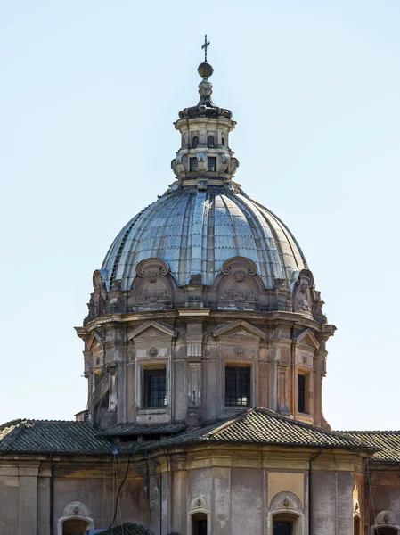 Rome, Italy, on March 6, 2015. Architectural details of an old Catholic cathedral — Stock Photo, Image