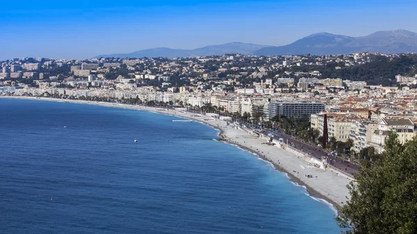 Nice, France, on March 13, 2015. The top view on Promenade des Anglais, one of the most beautiful embankments of Europe — Stock Photo, Image