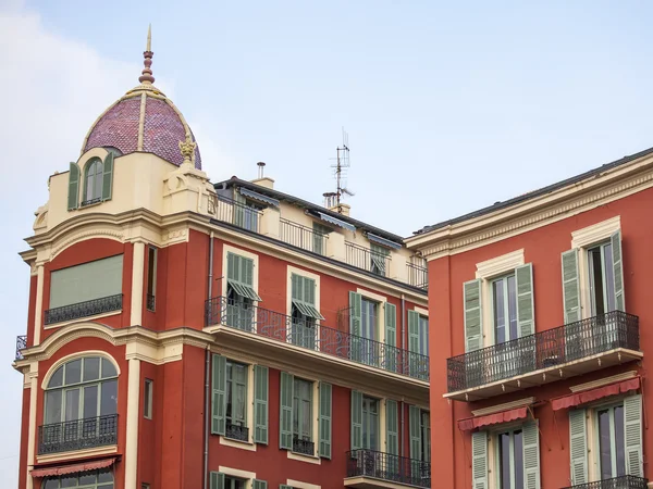 Nice, France, on March 10, 2015. Typical rchitecture  of historical part of the city. Fragment of fasade — Stock Photo, Image