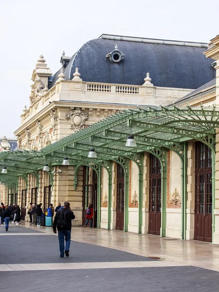 Nice, France, on March 10, 2015. Facade of the city railway station — Stock Photo, Image