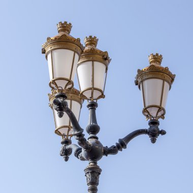 Güzel, 10 Mart 2015 tarihinde Fransa. Mimari Detaylar. Eski sokak lambası