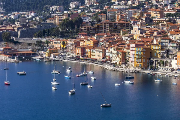 Vilfransh, France, on March 10, 2015. The top view on the embankment and the old city. Vilfransh - the resort, next to Nice, its suburb — Stock Photo, Image