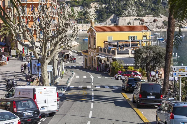 Vilfransh Sur Mer, France, on March 10, 2015.Typical urban view. Vilfransh Sur Mer - the suburb of Nice, one of popular resorts of French riviera — Stock Photo, Image