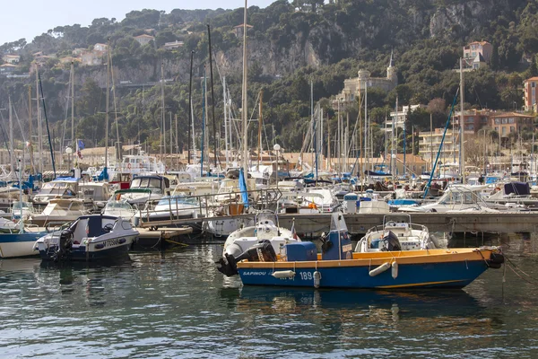 Vilfransh Sur Mer, Francia, 10 de marzo de 2015. Barcos en puerto de la ciudad —  Fotos de Stock