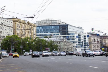 Moskova, Rusya, 24 Mayıs 2015 tarihinde. Bahçe yüzük, Sadovo-Chernogryazskaya sokak.
