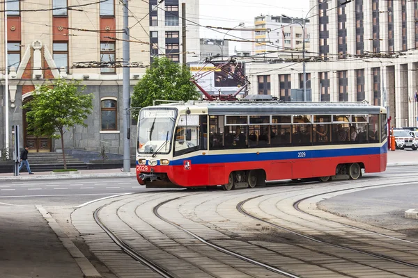 俄罗斯的莫斯科，在 2015 年 5 月 24 日。电车上轻快街去 — 图库照片