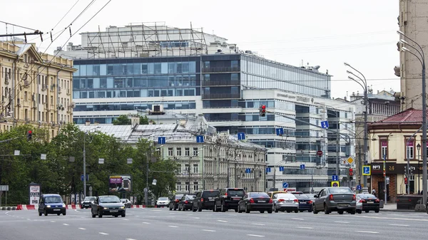 Moskou, Rusland, op 24 mei 2015. Tuin ring, Sadovo-Chernogryazskaya Street. — Stockfoto