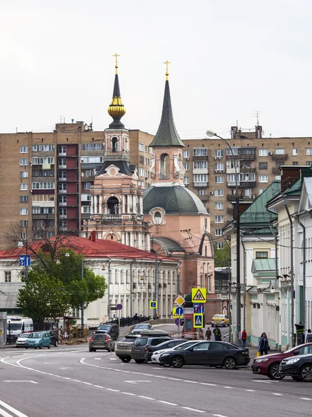 俄罗斯的莫斯科，在 2015 年 5 月 24 日。市 landskape。夏季的一天 — 图库照片