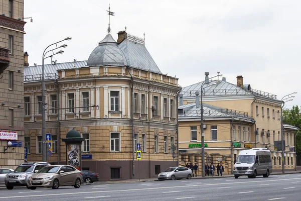 MOSCOW, RÚSSIA, em 24 de maio de 2015. Anel de jardim, Rua Sadovo-Chernogryazskaya . — Fotografia de Stock