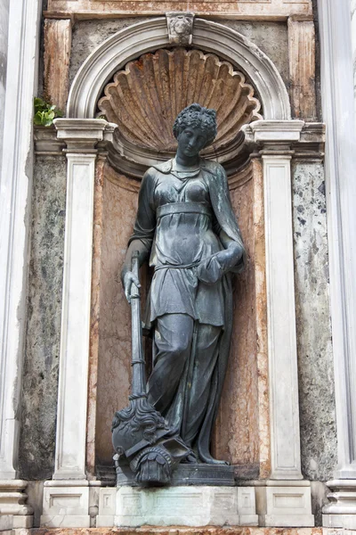 VENEZIA - il 30 APRILE 2015. Basilica di San Marco in Piazza San Marko. Dettagli architettonici — Foto Stock