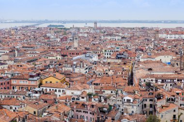 Venice, İtalya - 30 Nisan 2015 tarihinde. Şehir Adası tarafında Üstten Görünüm