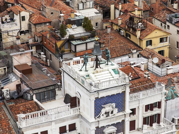 VENICE, ITALY - on APRIL 30, 2015. The top view on roofs of houses — Stock Photo, Image