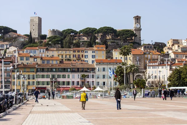 CANNES, FRANCE, on MARCH 12, 2015. Typical city landscape. — Stock Photo, Image