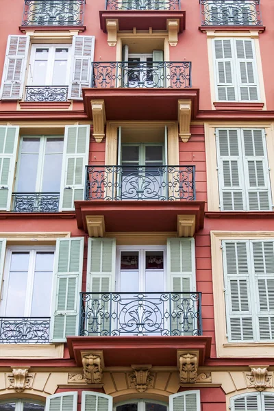 Nice, Francja, na 13 marca 2015. Stare Miasto, typowe detale architektoniczne — Zdjęcie stockowe