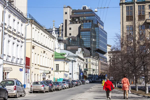 Moscou, Rússia, em 12 de abril de 2015. Vista urbana típica na tarde de primavera . — Fotografia de Stock