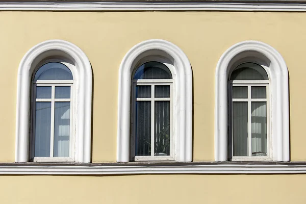 모스크바, 러시아, 2015 년 4 월 12 일에. Xix 세기의 전형적인 모스크바 도시 부동산의 건축 조각 — 스톡 사진